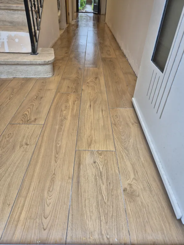 Grés cérame imitation parquet